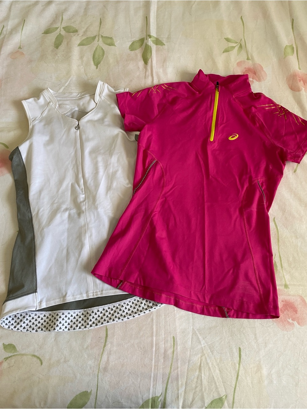 Women’s Athletic Tops Bundle Bontrager/Asics Size XS